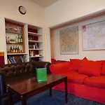بيت شباب Yha